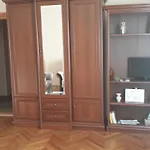 拉扎尔公寓