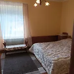拉扎尔公寓